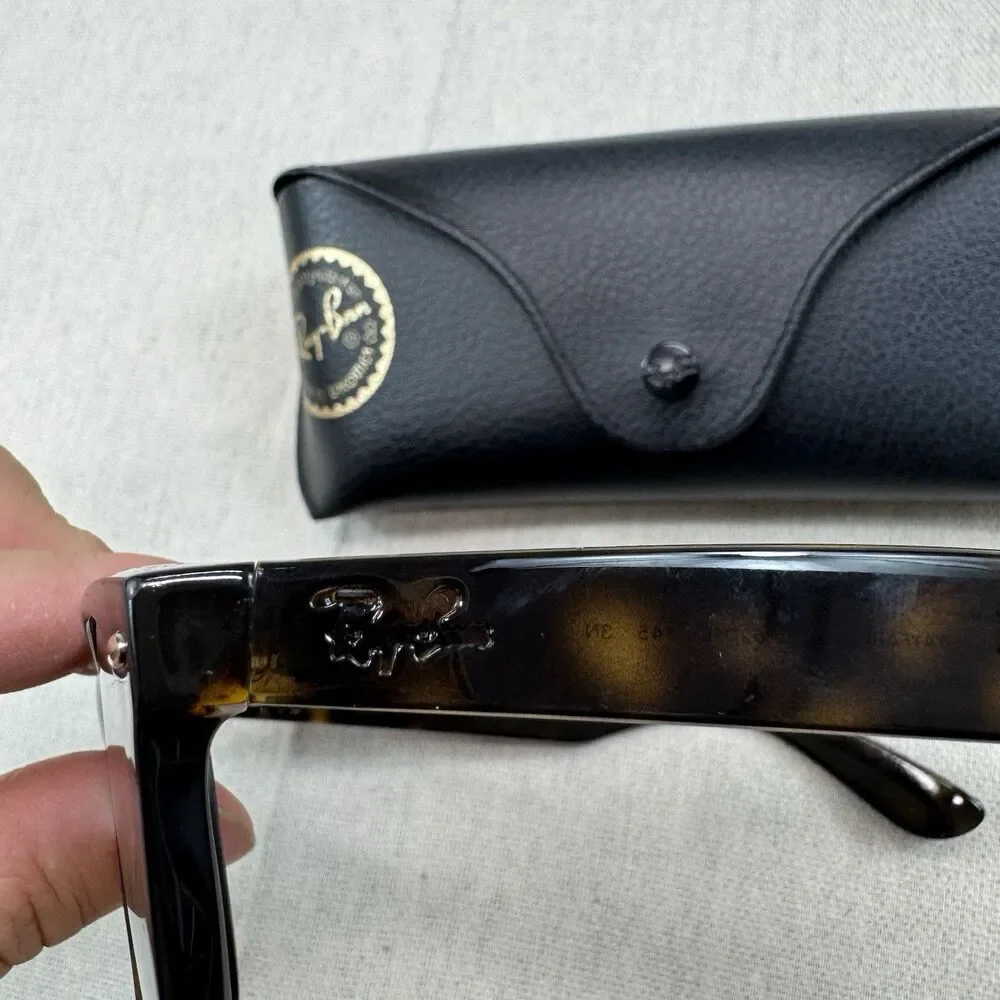 Ray-Ban RB2132 New Wayfarer 902/58 Tortoise 52-18 Sunglasses Made Italy